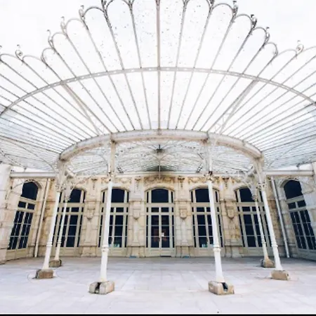 아파트 Studio A Vichy Avec Jardin Amenage 비시
