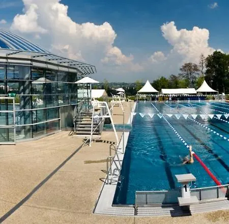Studio A Vichy Avec Jardin Amenage 아파트